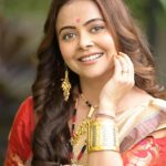 Devoleena Bhattacharjee Instagram - ভোগালীয়ে সকলোৰে জীৱনলৈ কঢ়িয়াই আনক একতা, শান্তি আৰু ভাতৃত্ববোধ, তাৰে কামনা কৰিলো। মাঘ বিহুৰ শুভেচ্ছা 🙏🏻✨ #magh #maghbihu #assam #bhogalibihu #makarsankranti #happiness Guwahati, Assam
