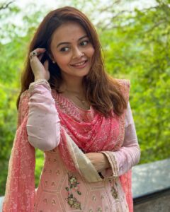 Devoleena Bhattacharjee Instagram - 🌷
