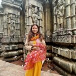 Devoleena Bhattacharjee Instagram - Maa #kamakhya 🙏🏻✨ #nilachalparbat #guwahati #assam #assamtourism