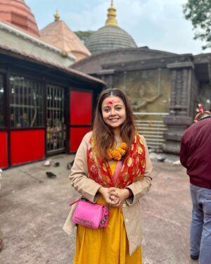 Devoleena Bhattacharjee Instagram - Maa #kamakhya 🙏🏻✨ 

#nilachalparbat #guwahati #assam #assamtourism