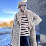 Devon Windsor Instagram - Apres ski ⛷️🐻
