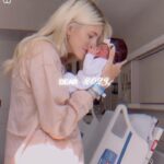 Devon Windsor Instagram - Dear 2023… thank you for all the love the happiness you brought me this year!