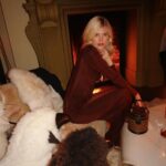 Devon Windsor Instagram – I really can’t stay….baby it’s bad out there ❄️