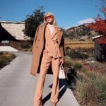 Devon Windsor Instagram - First time in Napa! 🍷 @fsnapavalley #fsnapavalley Four Seasons Resort and Residences Napa Valley