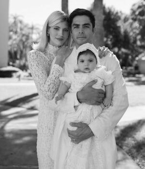 Devon Windsor Instagram - 2023…your most liked pictures ❤️ This year has brought me one of my greatest gifts, Celine Blue. It has pushed me more than I have ever thought. This year I’ve grown in ways I could have never imagined. I’ve loved more than ever. Seeing the girls together has melted my heart! I got to travel, work, see friends who I don’t get to see often, and most importantly spend time with my family. Thank you to all my family, friends and supporters who have always been there for me! Here’s to 2024, being the best year yet!