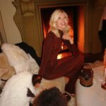 Devon Windsor Instagram – I really can’t stay….baby it’s bad out there ❄️