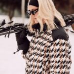 Devon Windsor Instagram - Ski Bunny 🐰⛷️ @revolve @fwrd #revolvewinter #fwrdwinter