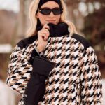 Devon Windsor Instagram - Ski Bunny 🐰⛷️ @revolve @fwrd #revolvewinter #fwrdwinter