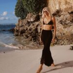 Devon Windsor Instagram - Last day of my 20s… 🙈