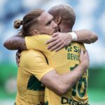 Deyverson Instagram – Deus sabe de todas as coisas. Muito feliz em balançar as redes duas vezes e contribuir com a vitória da equipe. Fico feliz pelos meus companheiros também deixarem suas marcas! Que Deus siga abençoado vocês! Parabéns a todo nosso grupo, a vitória é de todos! Vamos, juntos! 🙏🏼😉 @cuiabaec