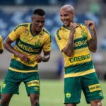 Deyverson Instagram - Deus não muda suas promessas! 🙏🏼 Felicidade enorme em balançar as redes mais duas vezes e contribuir com a equipe em busca dos nossos objetivos. O trabalho continua, sempre com muito suor e dedicação. Seguimos! 💪🏼😉