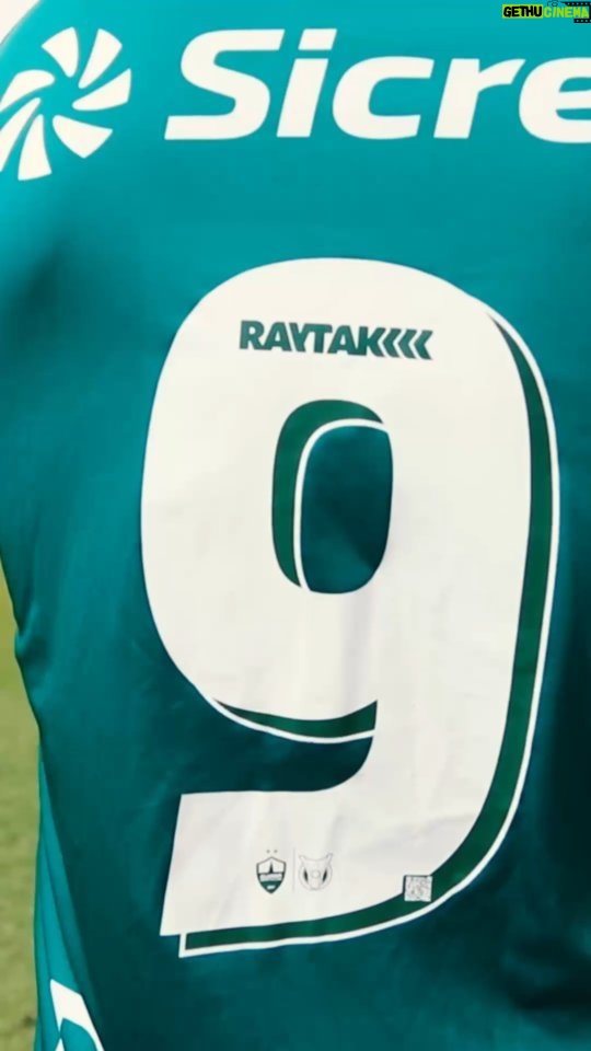 Deyverson - 134.4K Likes - Deyverson é do Dourado! 🔰
Deyverson é reforço do Cuiabá para a disputa da Série A do Brasileiro.
Seja bem-vindo, @deyverson!
Saiba mais no site oficial.