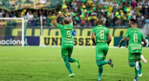 Deyverson Instagram - Que seja o primeiro de muitos gols com essa camisa 🙏🏼🔰
O resultado não foi o esperado, mas seguimos focados em nosso objetivo. Vamos manter o foco e a concentração, e trabalhar mais forte ainda para chegar aonde queremos. Vamos pra cima 💪🏼
