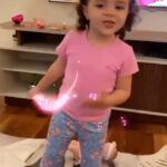 Deyverson Instagram - Papai ama muito ❤️! Minha dançarina 😍