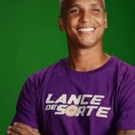 Deyverson Instagram - Que honra poder chegar para somar como embaixador da mais nova plataforma de apostas do Brasil! O @lancedesorte é um projeto assinado pela @BETesporte e veio para trazer entretenimento e emoção com as maiores cotações do mercado 🤑 Faça o seu cadastro e usufrua dos benefícios exclusivos para novos usuários: Bônus de 100% para o primeiro depósito, saque imediato e um cassino com mais de 10 mil jogos! Jogue com responsabilidade, proibido para menores de 18 anos! 🔞