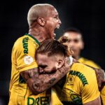 Deyverson Instagram - Grato a Deus por tudo! 🙏🏼 Vitória importante demais contra um grande adversário fora de casa. Resultado para mostrar a força desse grupo em uma partida de muita raça e superação de todos. É seguir trabalhando, para continuar evoluindo e crescendo na tabela, @cuiabaec! 🔰 📸 @lucasalmeidal17