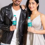 Dhanashree Verma Instagram - When Yuzi says ‘We are late,’ I turn it into a hydration dance date! 💧🎶 Join the celebration and Sip, Flip & Repeat with @bislerizone. Let the good times flow! 💃🕺 #DrinkItUp #GrooveWithBisleri #SipFlipRepeat