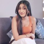 Dhanashree Verma Instagram - The biggest crunch League is here - The Indian Crunch League and I am your team Captain for Rajasthani Masaledarz. So, get your crunching hats on and create the loudest and the most fun crunch. Head to @saffola.foodie page, click on the link in their bio and start crunching on crunch-o-meter . Let’s go Rajasthan!! @saffola.foodie #IndianCrunchLeague #SaffolaMunchiez #CrunchyMunchiez #Saffola #HealthySnacks #Snacks #Crunchy