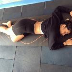 Dhanashree Verma Instagram – R E H A B 
In my entire injury process, I just keep reminding myself with 3 sayings…

1)Slowly is the fastest way to get where you want to be.

2)The top of one mountain is the bottom of the next. So keep climbing. 

3)Surround yourself with people 
Whose eyes light up 
When they see you coming

Very thankful to the ones who’ve stuck around. #sabraurshukr ♥️ Kokilaben Dhirubhai Ambani Hospital