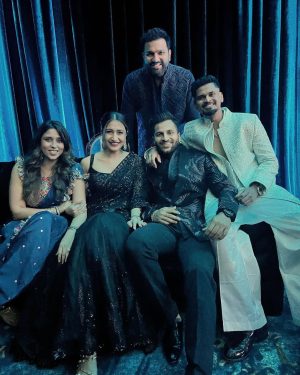 Dhanashree Verma Instagram - 5 X Power 🤙🏻🔥