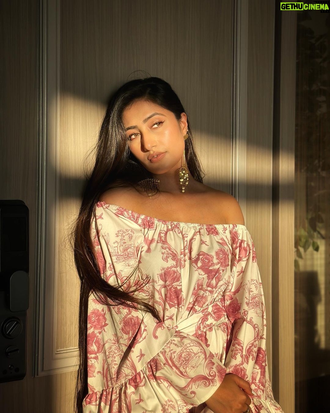 Dhanashree Verma Instagram - Stay, face the music. 🧚♀️