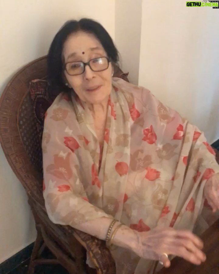 Dhanashree Verma Instagram - Dearest Nani You’re someone who kept my name Dhanashree and since day 1 we had a bond of mother-daughter, guru- shishya, God and his child in true literal sense. You taught me how to present myself in front of family, friends and most importantly the outside world. The grace and the creativity that I have learnt along with the Kindness and warmth towards people that you know and the ones you don’t is a life changing lesson that I have received from you. Bravery & to be mentally strong is the weapon that has always helped the both of us to survive and to win any given situation as a women. You’re an inspiration to many…. Inspite of having major ailments in life you continued to follow your passion and to spread love in every way possible. This is what I want to be in life and somewhere I am living that life but the true credit goes to you. I have immense true love for you & will always be your child who will keep making you proud. I know you will still be guiding me from up above & showering your blessings. You’re reuniting with Nanaji now… your true love ♥️ Thank you for being the best person in my life Maine hamesha aapka haath pakad ke aage chalna sikha hai aur aaage bhi aapko proud karungi. Never thought I’d be holding your hand the last time. I will miss you Meri pyaari nani… my warrior ♥️ Om Shanti