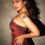 Dharsha Gupta Instagram – 🖤❤️Happy Sunday❤️🖤
M&H- @brushed_with_dharshu 
Vc- @sathish_photography49