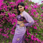 Dharsha Gupta Instagram – 🌸நீயே உனக்கு என்றும் நீங்கா துணை🌸
Costume- @aks_le_couturier
Pic- @baljithm