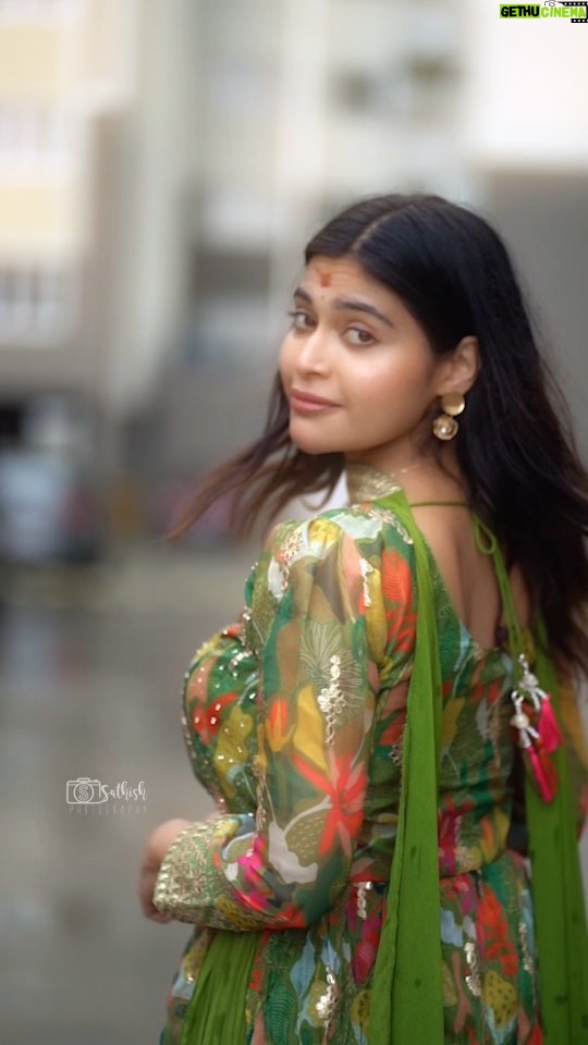 Dharsha Gupta Instagram - 💚❤️ Costume- @poshbridalstudio_ Vc- @sathish_photography49