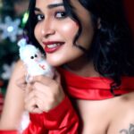 Dharsha Gupta Instagram – 🎄அன்பை மட்டுமே விதைத்து சென்ற இயேசுபிரான் பிறந்த தினம் இன்று. நாமும் அன்பை விதைப்போம் அன்பால் உலகை ஆள்வோம். அன்புடன் ✞கிறிஸ்துமஸ் வாழ்த்துக்கள்🎄
Makeup- @jiyamakeupartistry
Hairstylist- @mani_stylist_
Costume- @rathidesign
Costume Stylist- @nawin_designer
Photographer- @shotsbyuv @sat_narain