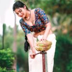 Dharsha Gupta Instagram – ❤️Stay positive. Better days are on their way❤️
❤️Happy Weekend❤️
Makeover- @kovai.trendz @tissy_rental_attires 
Pic- @padmaweddingz @baljithm 
Location- @thiruchitrambalampalaceresort Thiruchitrambalam Palace