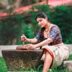Dharsha Gupta Instagram - ❤️Stay positive. Better days are on their way❤️ ❤️Happy Weekend❤️ Makeover- @kovai.trendz @tissy_rental_attires Pic- @padmaweddingz @baljithm Location- @thiruchitrambalampalaceresort Thiruchitrambalam Palace