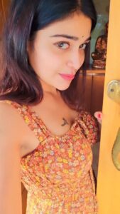 Dharsha Gupta Instagram - ❤️Theyduthu kangal 👀 ❤️