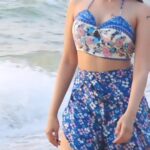 Dharsha Gupta Instagram – 🩵Sending my breezy sunset evening vibe to all my chella kuttiessss, Luv u all🩵 🩵Happy Weekend🩵 Jomtien Beach Pattaya