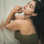Dharsha Gupta Instagram - 💚எண்ணங்களே நம் வாழ்க்கையை வடிவமைக்கின்றது💚 💚Happy Sunday💚 Pic- @dhanush__photography