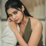 Dharsha Gupta Instagram - 💚Own your shine💚 💚Happy Weekend💚 Pic- @dhanush__photography