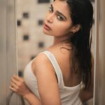 Dharsha Gupta Instagram - 🤍எல்லாவற்றுக்கும் அழகு உண்டு ஆனால் எல்லோரும் பார்ப்பதில்லை🤍 🤍Happy Sunday🤍 Pic- @dhanush__photography
