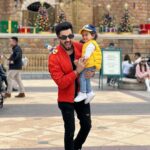Dheeraj Dhoopar Instagram – My Monkey ♥️ Disneyland Hongkong