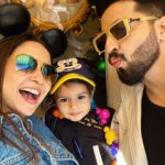Dheeraj Dhoopar Instagram - Zayn’s first birthday was meant to be celebrated in Disneyland 🎈! Didn’t happen then , glad it did now 🎄🌟 #DayOne Disneyland Hongkong