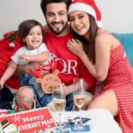 Dheeraj Dhoopar Instagram - Christmas postcards ‘23 👨‍👩‍👦‍👦🎄