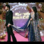Dheeraj Dhoopar Instagram – Ibaadat kar rahi hai apni mohabbat ko qurbaan, lekin kya use aur Subhaan ko milaane ki saazish rach raha hai jahaan? Dekhiye #RabbSeHaiDuaNayaAagaaz, har roz, raat 10:30 baje, sirf #ZeeTV par aur kahin bhi, kabhi bhi @zee5shows par.

#Subhaan #Ibaadat #DildaariJagaaye #Promo @maazaindia

@dheerajdhoopar 
@yesharughani 
@iseeratkapoor 
@raymon_kakar