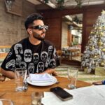 Dheeraj Dhoopar Instagram - 👀 Soho House