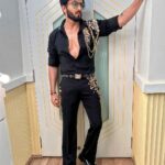 Dheeraj Dhoopar Instagram - Alexa play ‘Not Ramiya Vastavaiya Ho’ 🙌🏻😎 For #ita2023 @starplus Styling : @sacorina MUAH : @sahil_anand_arora