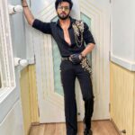 Dheeraj Dhoopar Instagram - Alexa play ‘Not Ramiya Vastavaiya Ho’ 🙌🏻😎 For #ita2023 @starplus Styling : @sacorina MUAH : @sahil_anand_arora