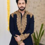 Dheeraj Dhoopar Instagram - Happy Diwali with my lovelies ♥️ Kurta by @bharat_reshma ♥️