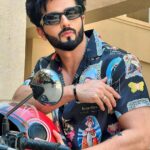 Dheeraj Dhoopar Instagram - 🎧