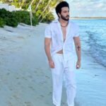 Dheeraj Dhoopar Instagram – White Stallion. 🐎 Villa Park, Maldives