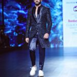 Dheeraj Dhoopar Instagram – DHEERAJ DHOOPAR X DHANESHSAMEER X BOMBAYTIMES FASHION WEEK !! 

MUAH : @sahil_anand_arora