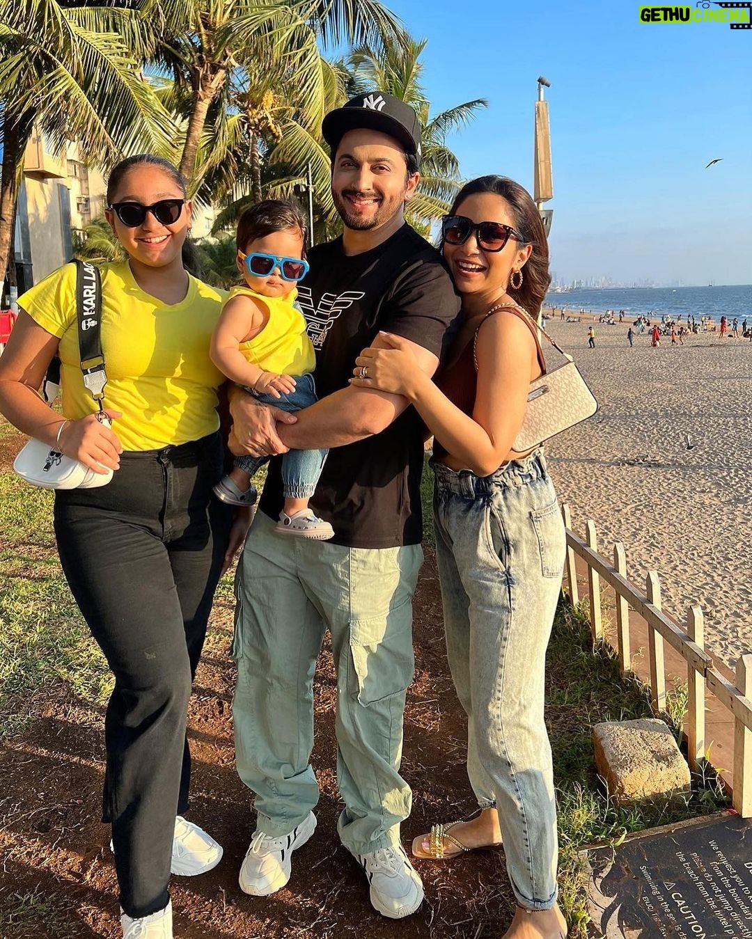 Dheeraj Dhoopar Instagram - Told you not to grow up so fast, you didn’t listen 🤦🏻♀️ But you grew up into this lovely human being that we can’t complain ❤️🧿 It’s not unknown to you & the world that we love you to bits .. you will always be our baby girl not matter how old & tall you grow !!! Happy birthday @arorasamaira29 ❤️❤️ Now move in with us na please !?!