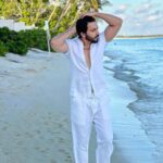 Dheeraj Dhoopar Instagram – White Stallion. 🐎 Villa Park, Maldives